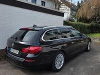 Gebraucht BMW 520 Luxury Line 190 PS (139 kW) 2016 Schwarz Kombi