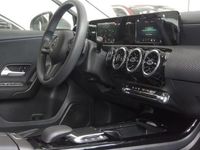 Gebraucht Mercedes A180 Style 116 PS (85 kW) 2021