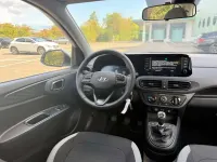 Gebraucht Hyundai i10 Trend 63 PS (46 kW) 2025 Atlas white / sol Kleinwagen