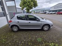 Gebraucht Peugeot 206 75 PS (55 kW) 2000 Silber Limousine