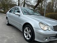 Gebraucht Mercedes C180 142 PS (104 kW) 2006 Silber Limousine