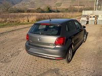 Gebraucht VW Polo Comfortline 75 PS (55 kW) 2014 Grau Limousine