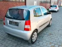 Gebraucht Kia Picanto 60 PS (44 kW) 2005 Silber Kleinwagen