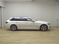 Gebraucht BMW 520 Performance 190 PS (139 kW) 2022 Weiss Kombi