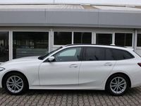 Gebraucht BMW 318 156 PS (114 kW) 2023 Alpinweiss iii Kombi
