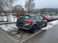 Gebraucht Opel Astra Active 140 PS (102 kW) 2013 Grau Limousine