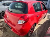 Gebraucht Renault Clio IV Expression 75 PS (55 kW) 2012 Rot Kleinwagen