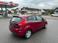 Gebraucht Ford Fiesta Titanium 97 PS (71 kW) 2012 Rot Limousine