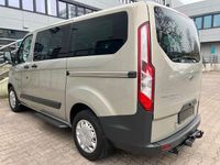 Gebraucht Ford Tourneo 155 PS (114 kW) 2015 Silber Van / Kleinbus