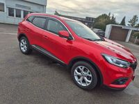 Gebraucht Renault Kadjar LIMITED 140 PS (102 kW) 2019 Rot SUV