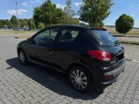 Gebraucht Peugeot 206+ Urban Move 60 PS (44 kW) 2011 Schwarz Kleinwagen