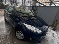 Gebraucht Ford Fiesta 101 PS (74 kW) 2017 Blau Kleinwagen