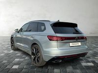 Gebraucht VW Touareg R-line 286 PS (210 kW) 2025 Oyster silver metallic SUV