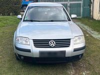 Gebraucht VW Passat 101 PS (74 kW) 2001 Silber Limousine