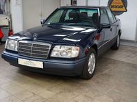 gebraucht Mercedes E300 W124als Handschalter mit Klima aus 1. Hd