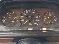 Gebraucht Mercedes E300 158 PS (116 kW) 1989 Blau Limousine