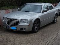 gebraucht Chrysler 300C im recht gutem Zustand