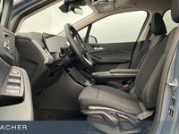 Gebraucht BMW 220 Active Tourer 156 PS (114 kW) 2025 Grau Van / Kleinbus