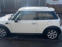 Gebraucht Mini Cooper 75 PS (55 kW) 2010 Weiß Kleinwagen