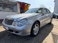 Gebraucht Mercedes E220 Elegance 150 PS (110 kW) 2003 Silber Limousine