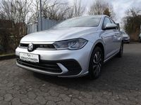 Gebraucht VW Polo Active 95 PS (69 kW) 2023 Reflexsilber metallic Kleinwagen