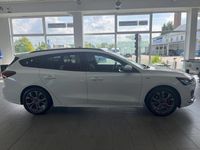 Neu Ford Focus ST-Line 125 PS (91 kW) 2025 Frozen white (weiss) Kombi