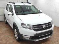 Gebraucht Dacia Sandero Prestige 90 PS (66 kW) 2013 Gletscherweiss SUV