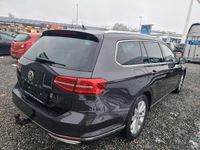 Gebraucht VW Passat Highline 150 PS (110 kW) 2019 Grau Kombi