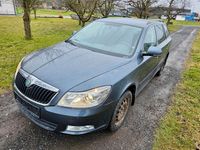 Gebraucht Skoda Octavia Ambiente 105 PS (77 kW) 2010 Grau Kombi