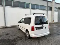Używany VW Caddy 102 KM (75 kW) 2017 Biały Minivan