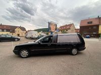 Gebraucht Mercedes E270 Elegance 170 PS (125 kW) 2001 Schwarz Kombi