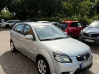 Gebraucht Kia Rio 71 PS (52 kW) 2010 Silber Kleinwagen