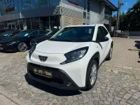 Gebraucht Toyota Aygo X X-play 72 PS (52 kW) 2022 Weiß SUV