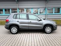 Gebraucht VW Tiguan Trendline 140 PS (102 kW) 2012 Grau SUV