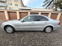 Gebraucht Mercedes E240 Elegance 177 PS (130 kW) 2002 Silber Limousine