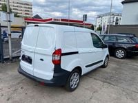 Gebraucht Ford Transit Trend 95 PS (69 kW) 2018 Weiß Van / Kleinbus