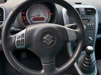 Used Suzuki Splash Basic 68 HP (50 kW) 2010 Blue Hatchback