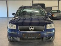 Gebraucht VW Passat 115 PS (84 kW) 2001 Blau Kombi