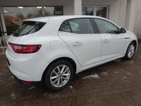 Gebraucht Renault Mégane IV Zen 140 PS (102 kW) 2019 Weiß Limousine