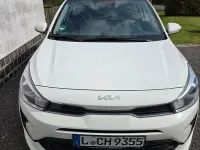 Gebraucht Kia Rio Vision 101 PS (74 kW) 2023 Weiß Limousine