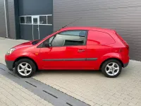 Gebraucht Ford Fiesta 68 PS (50 kW) 2008 Rot Kleinwagen
