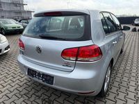 Gebraucht VW Golf VII 105 PS (77 kW) 2012 Silber Limousine