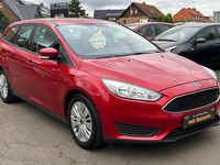 Gebraucht Ford Focus S 101 PS (74 kW) 2016 Rot Kombi