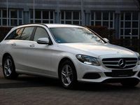 Gebraucht Mercedes C200 136 PS (100 kW) 2016 Weiß Limousine