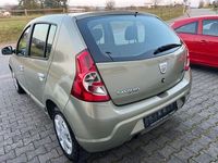 Gebraucht Dacia Sandero 75 PS (55 kW) 2008 Grün Kleinwagen