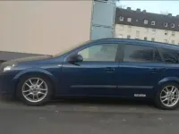 Gebraucht Opel Astra 101 PS (74 kW) 2004 Blau Kombi