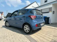 Gebraucht Hyundai i10 67 PS (49 kW) 2018 Blau Kleinwagen