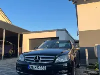 Gebraucht Mercedes C180 156 PS (114 kW) 2011 Schwarz Limousine