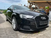 Gebraucht Audi A3 Sport 150 PS (110 kW) 2020 Mythosschwarz metallic Limousine