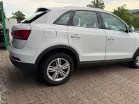 Gebraucht Audi Q3 Comfort 177 PS (130 kW) 2012 Gletscherweiss SUV